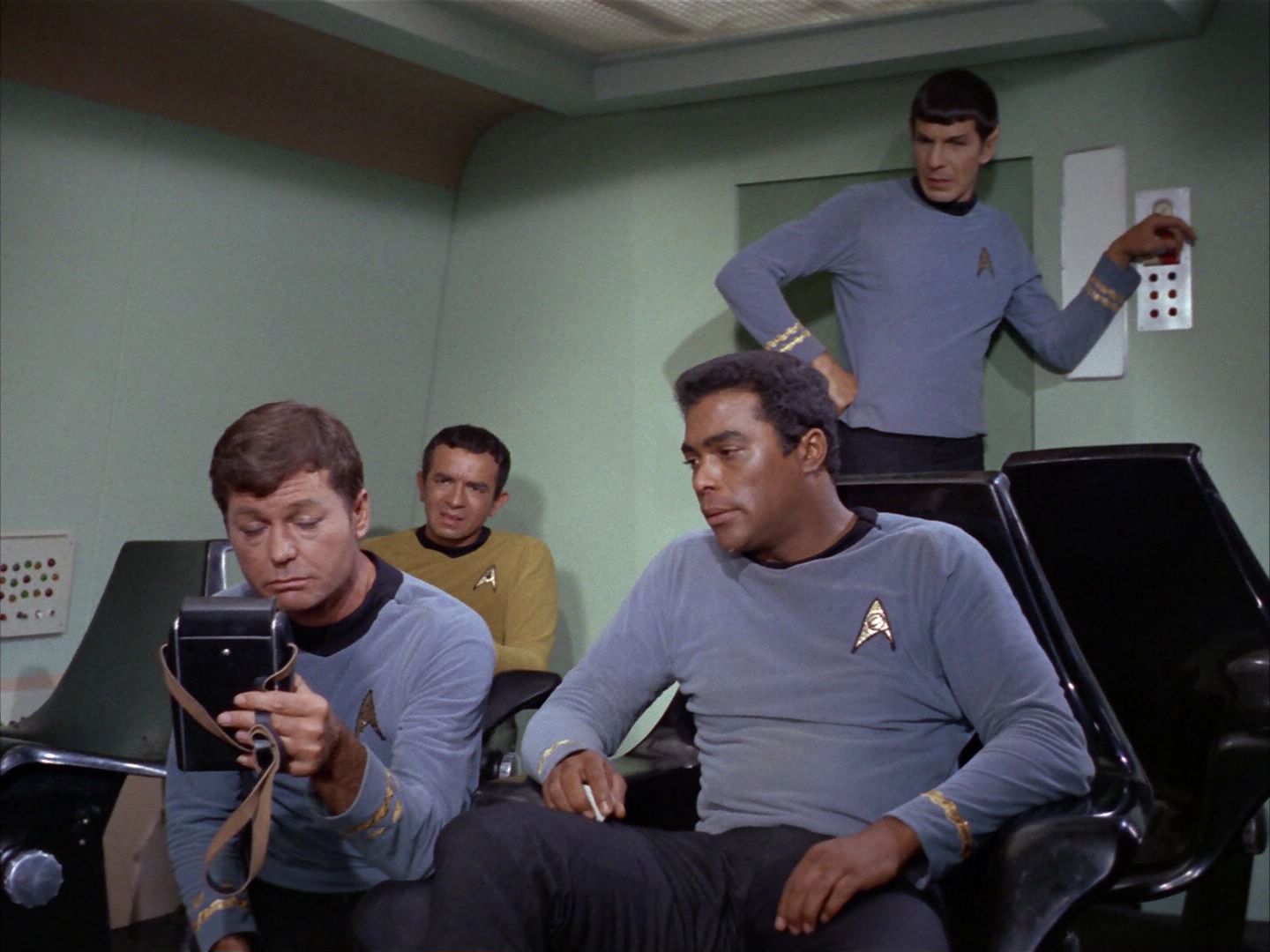 ariane179254_StarTrek_1x16_TheGalileoSeven_0540.jpg
