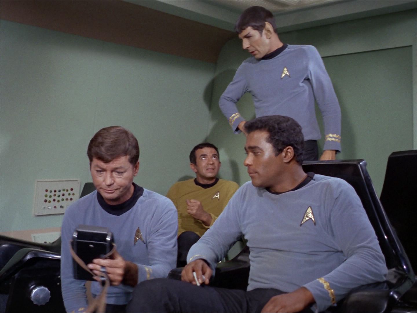 ariane179254_StarTrek_1x16_TheGalileoSeven_0543.jpg