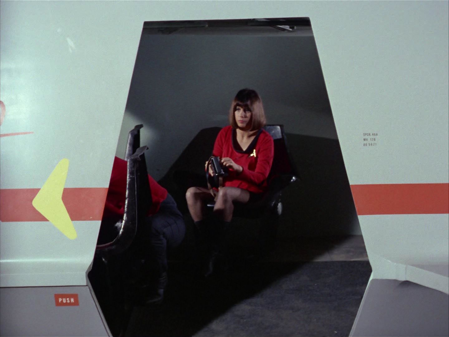 ariane179254_StarTrek_1x16_TheGalileoSeven_0584.jpg