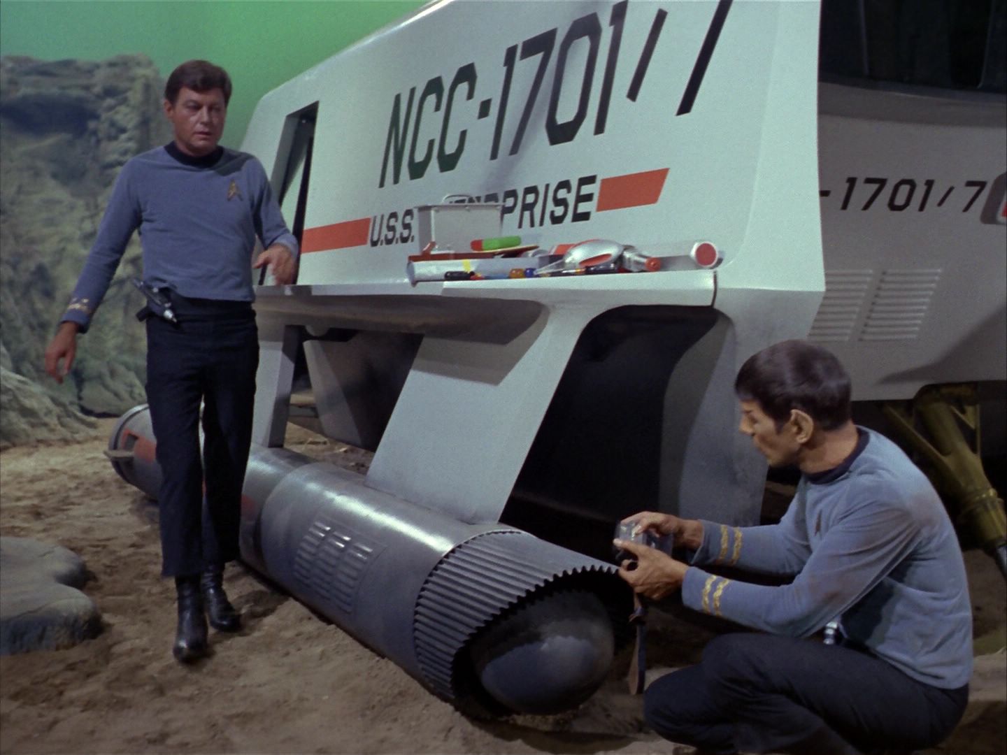 ariane179254_StarTrek_1x16_TheGalileoSeven_0741.jpg