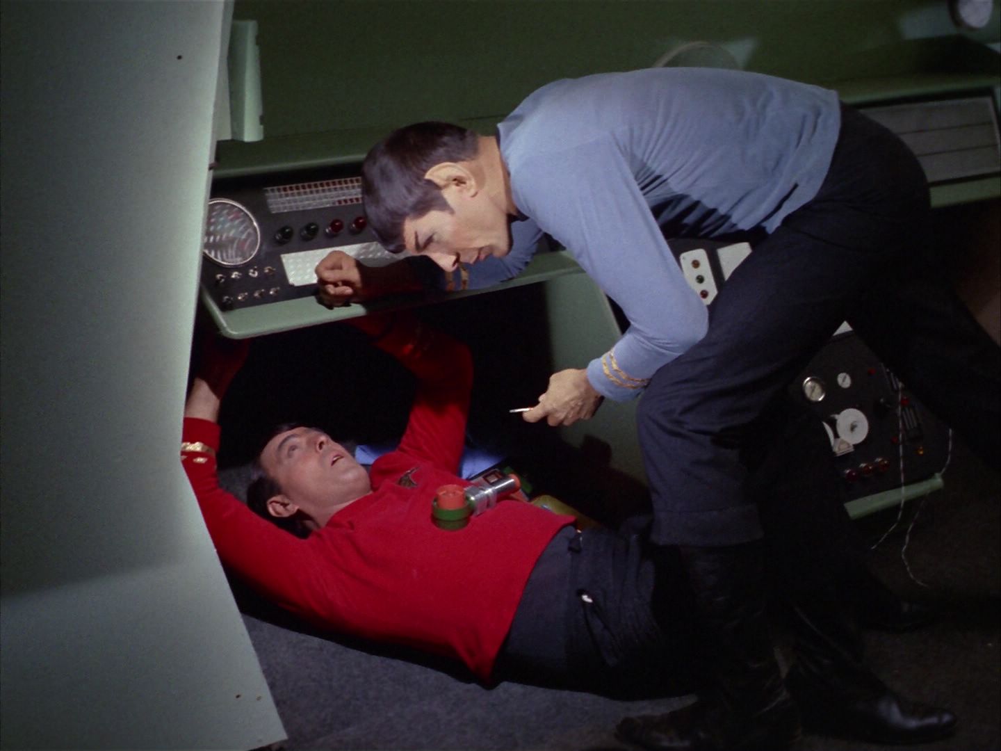 ariane179254_StarTrek_1x16_TheGalileoSeven_0825.jpg