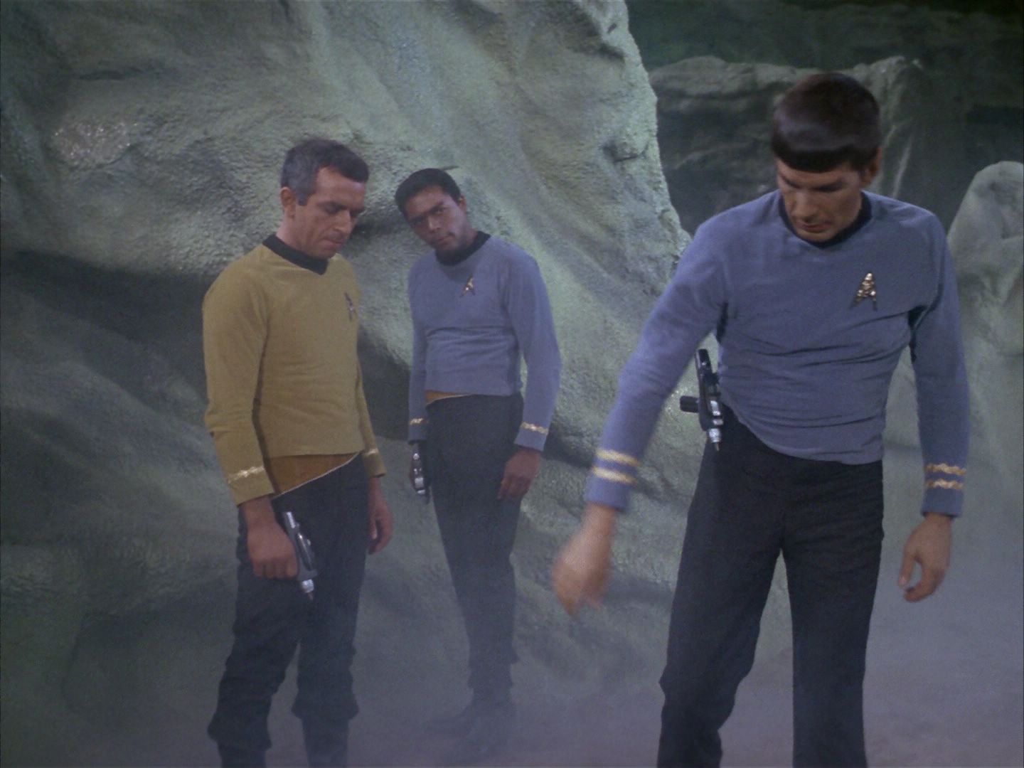 ariane179254_StarTrek_1x16_TheGalileoSeven_1093.jpg