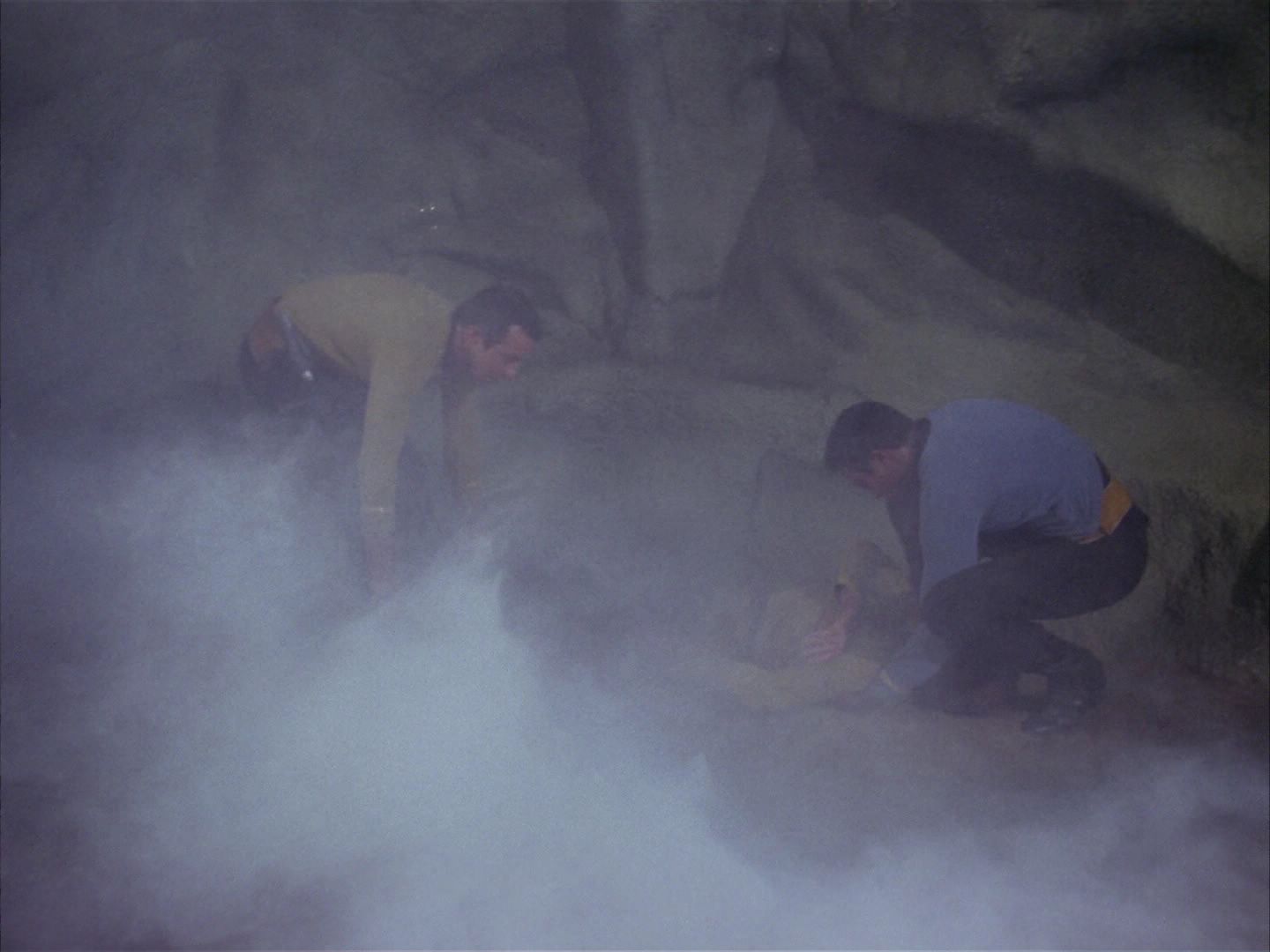 ariane179254_StarTrek_1x16_TheGalileoSeven_1125.jpg