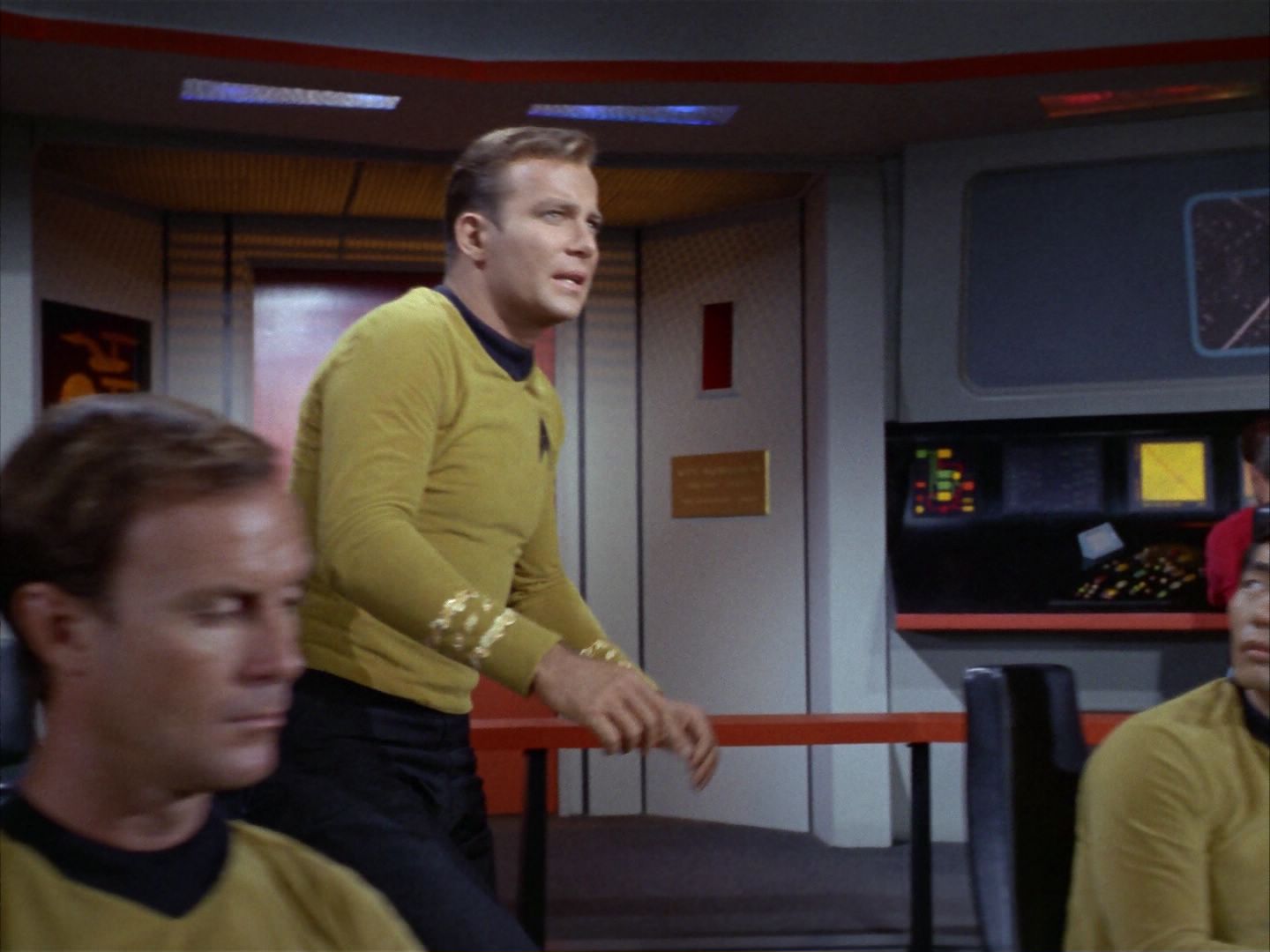 ariane179254_StarTrek_1x16_TheGalileoSeven_1199.jpg