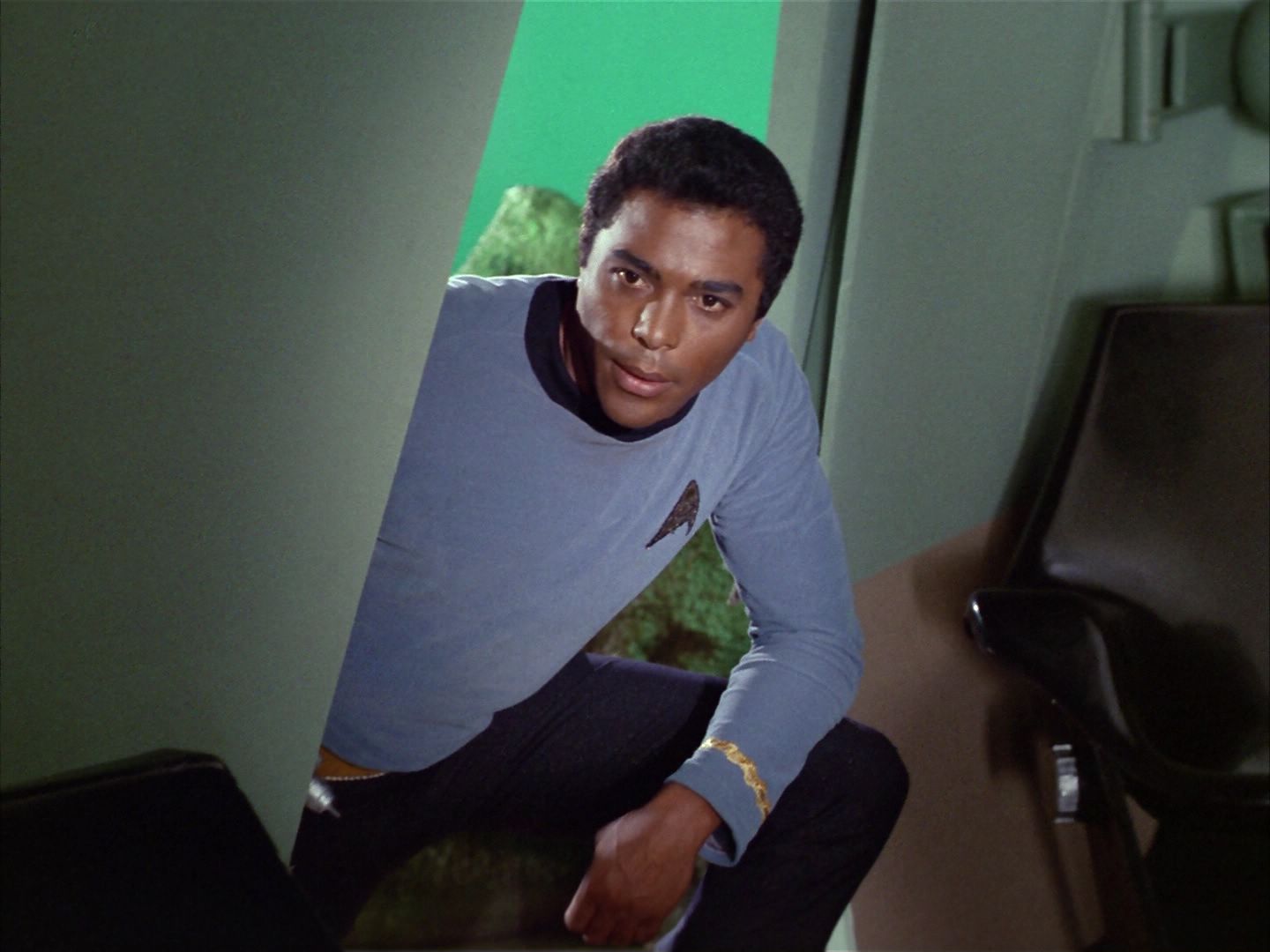 ariane179254_StarTrek_1x16_TheGalileoSeven_1279.jpg
