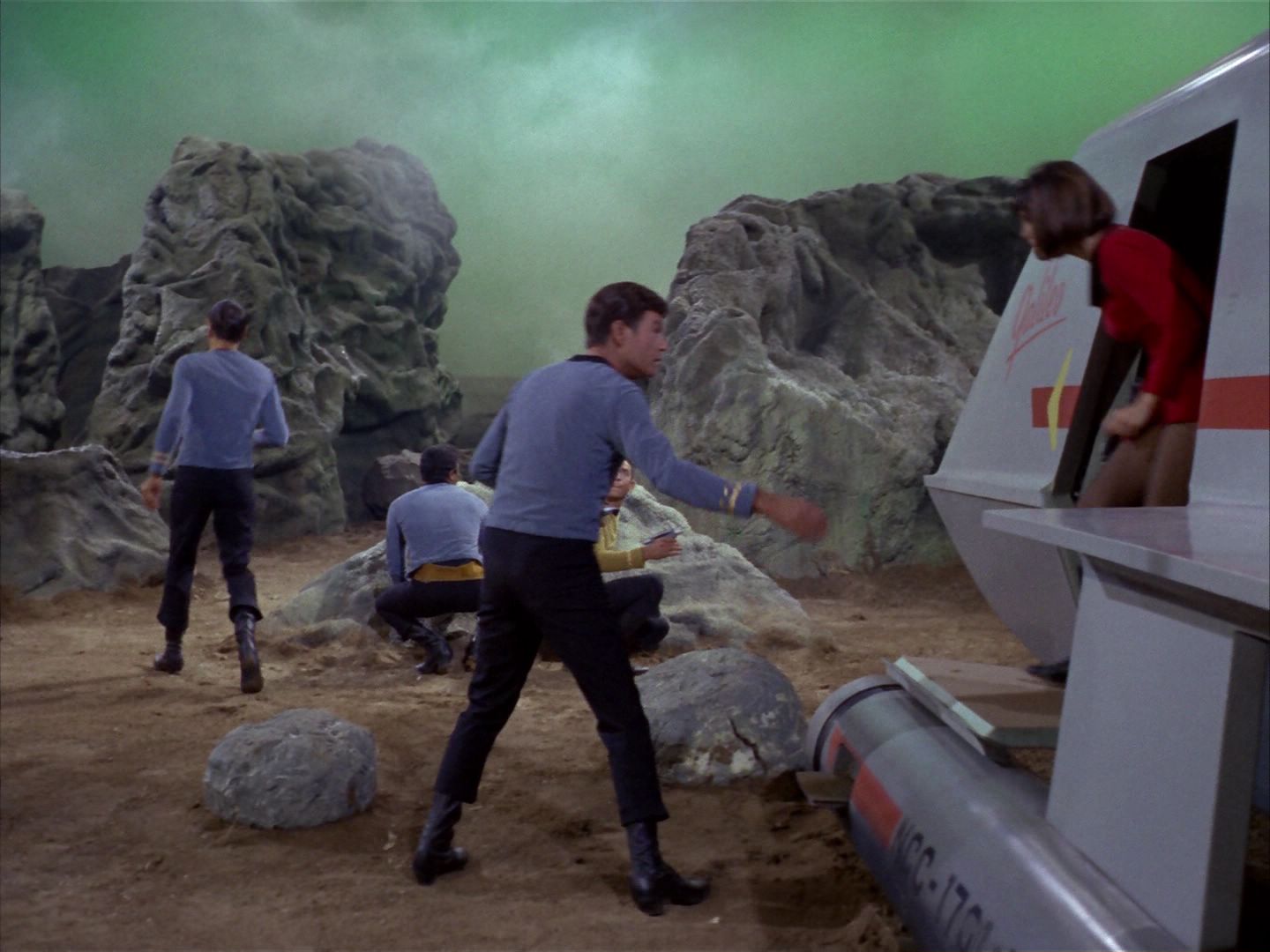 ariane179254_StarTrek_1x16_TheGalileoSeven_1361.jpg