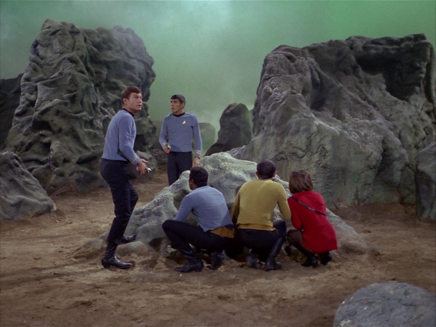 ariane179254_StarTrek_1x16_TheGalileoSeven_1367.jpg