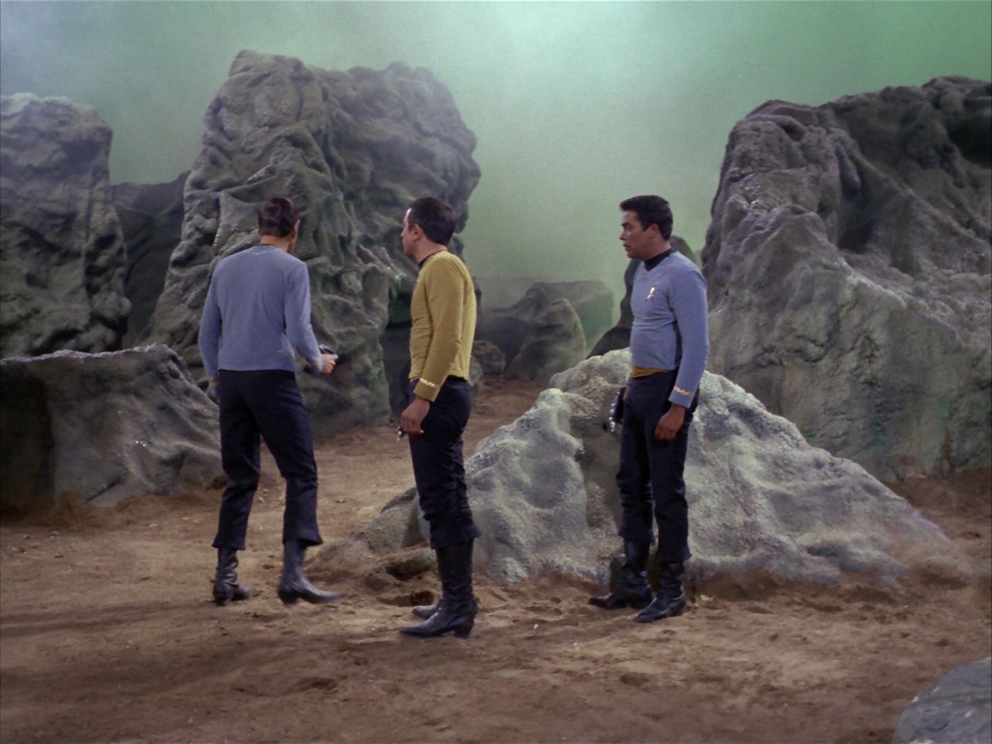 ariane179254_StarTrek_1x16_TheGalileoSeven_1488.jpg