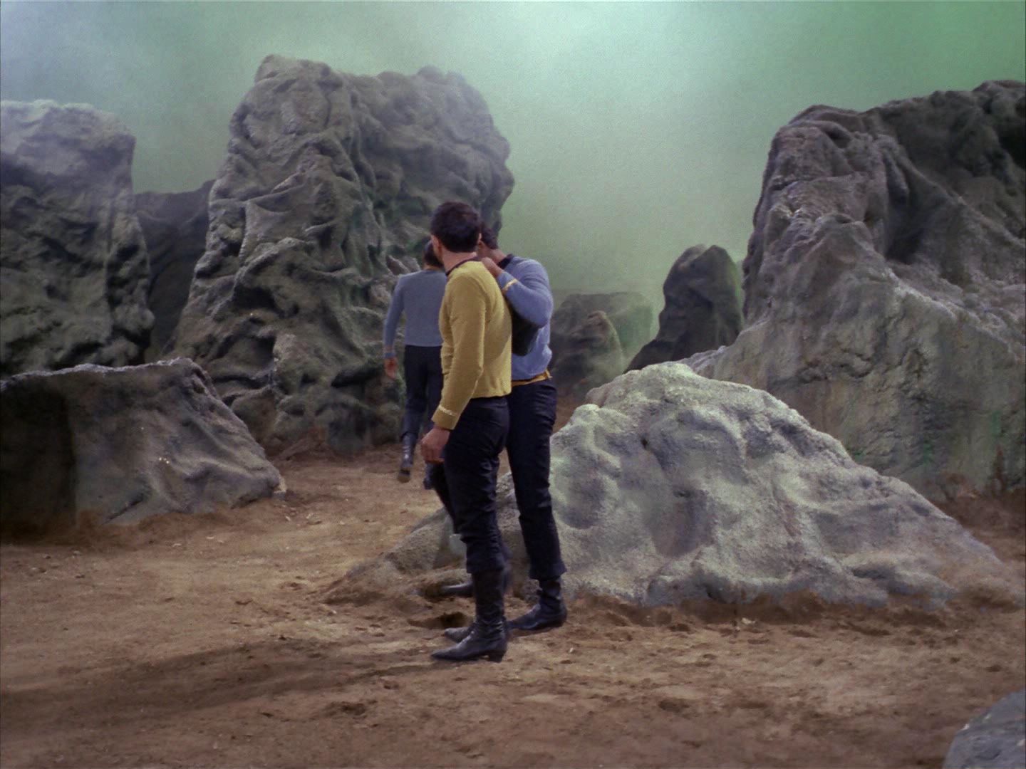ariane179254_StarTrek_1x16_TheGalileoSeven_1491.jpg