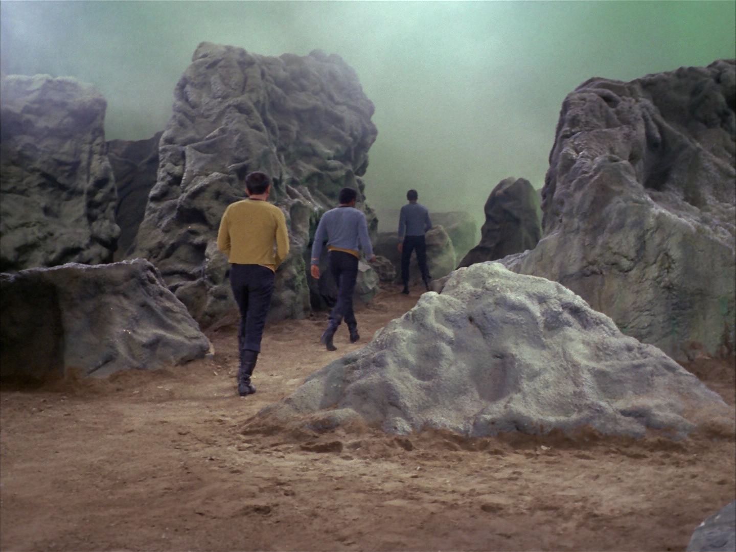 ariane179254_StarTrek_1x16_TheGalileoSeven_1496.jpg
