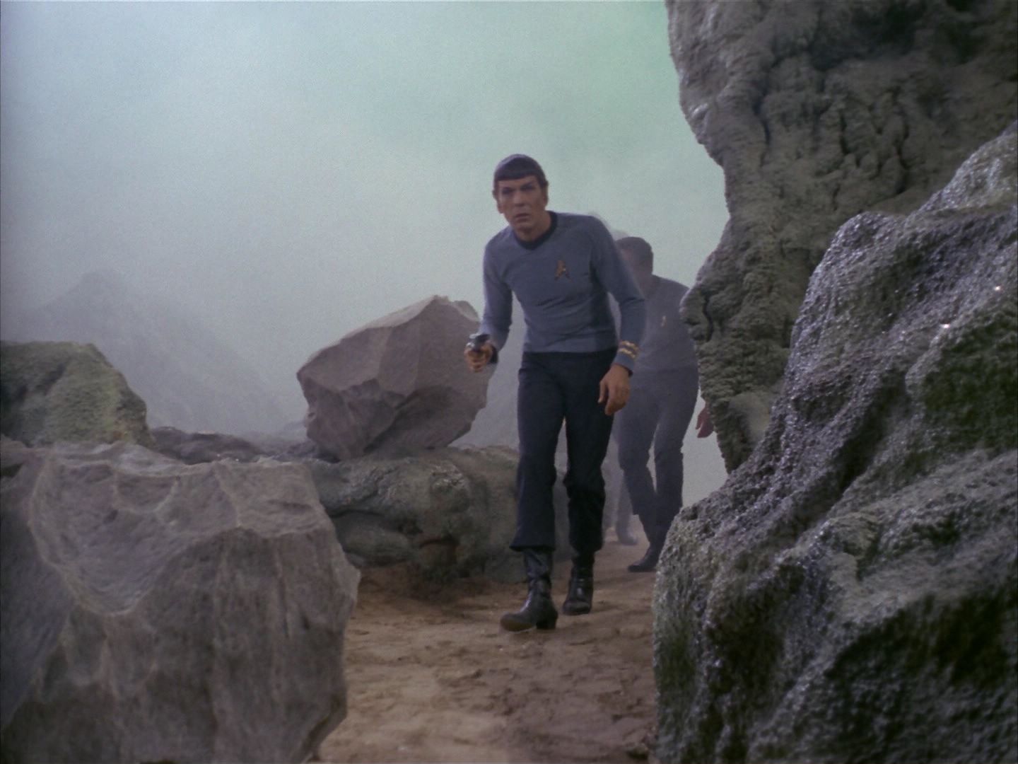 ariane179254_StarTrek_1x16_TheGalileoSeven_1513.jpg