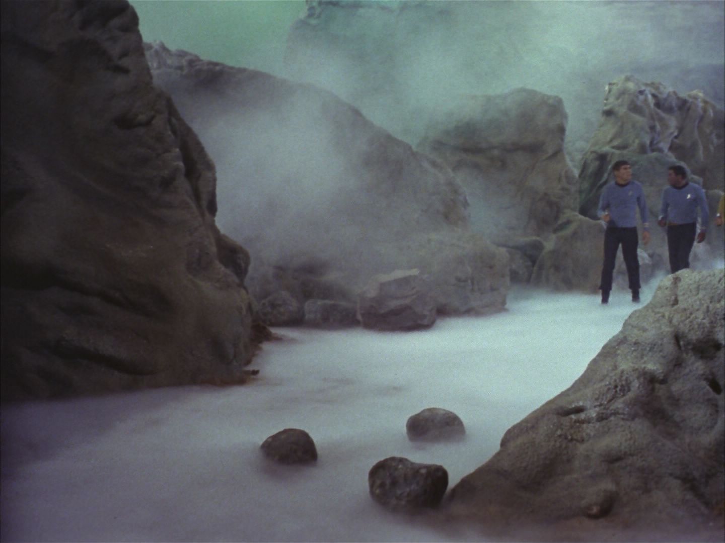 ariane179254_StarTrek_1x16_TheGalileoSeven_1520.jpg