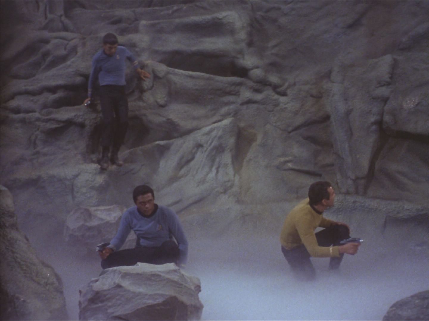 ariane179254_StarTrek_1x16_TheGalileoSeven_1610.jpg