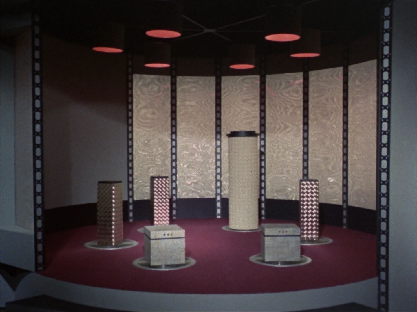 ariane179254_StarTrek_1x16_TheGalileoSeven_1770.jpg