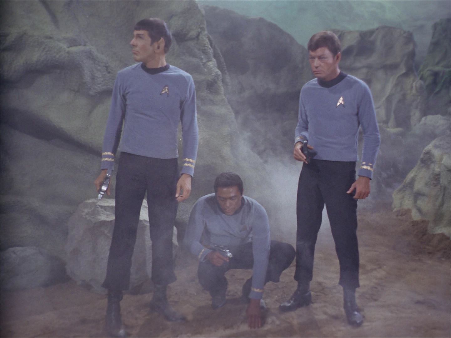 ariane179254_StarTrek_1x16_TheGalileoSeven_1880.jpg