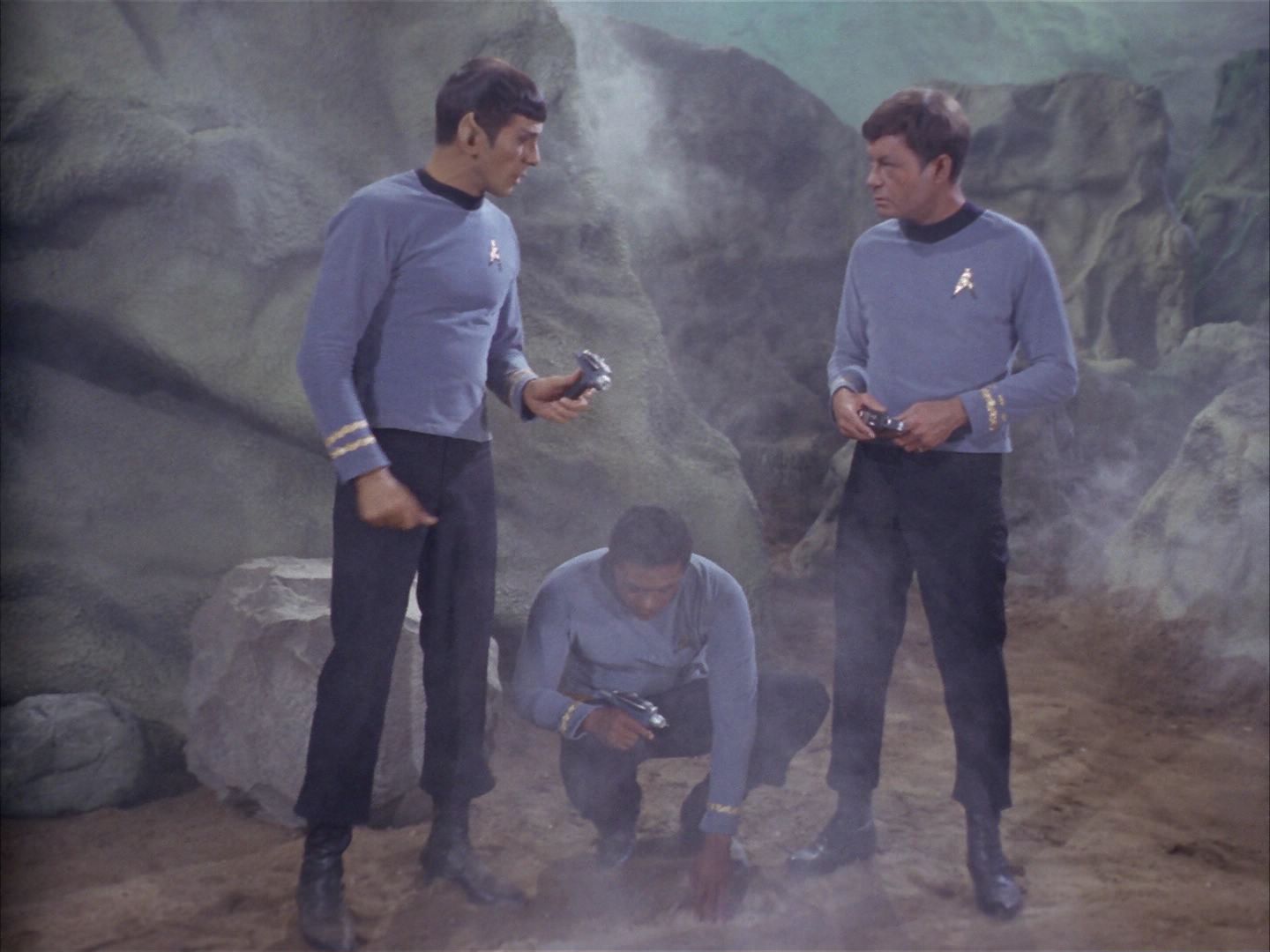 ariane179254_StarTrek_1x16_TheGalileoSeven_1888.jpg