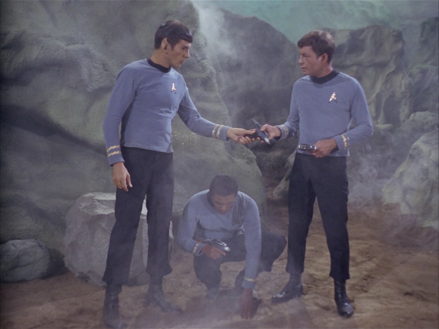 ariane179254_StarTrek_1x16_TheGalileoSeven_1889.jpg