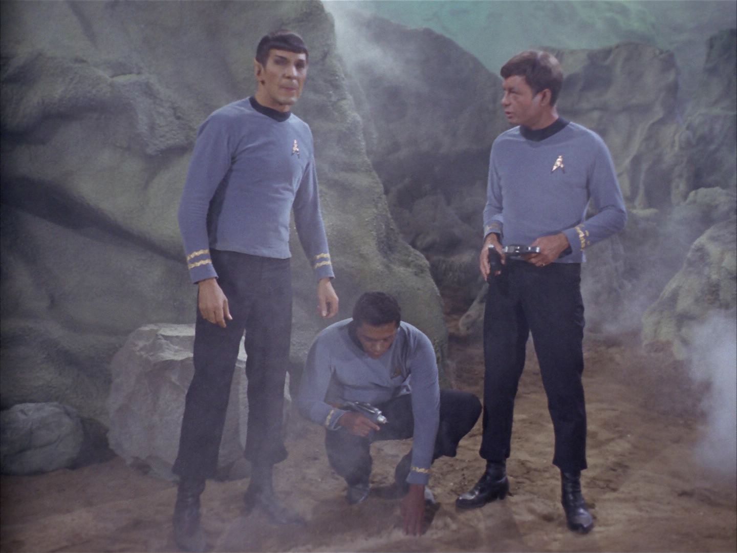 ariane179254_StarTrek_1x16_TheGalileoSeven_1890.jpg