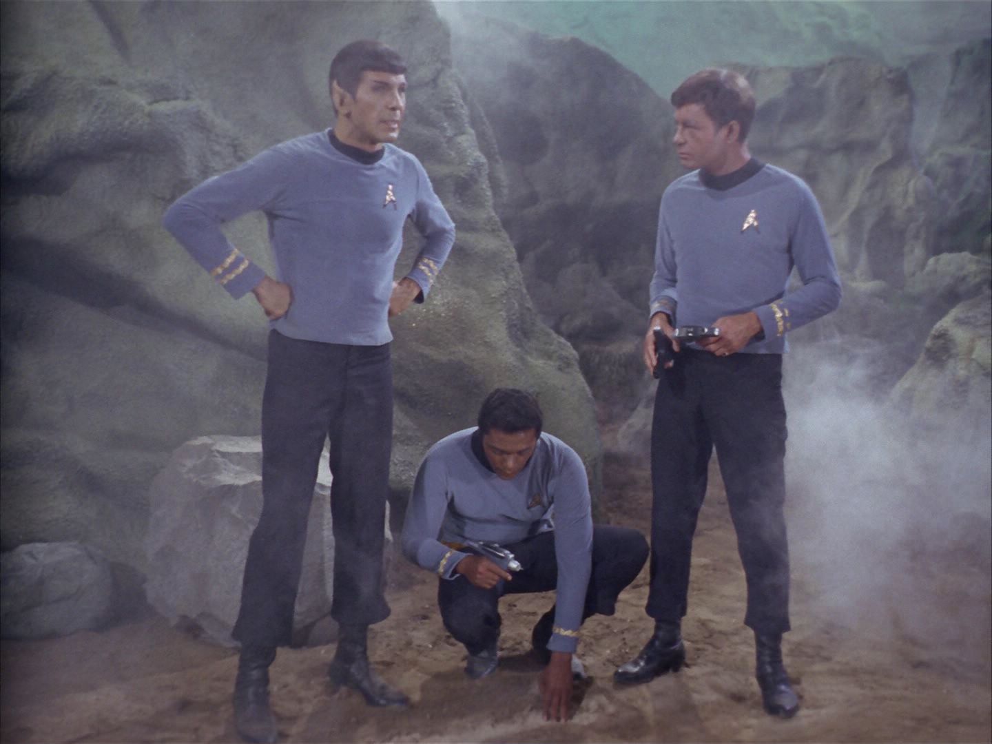 ariane179254_StarTrek_1x16_TheGalileoSeven_1892.jpg