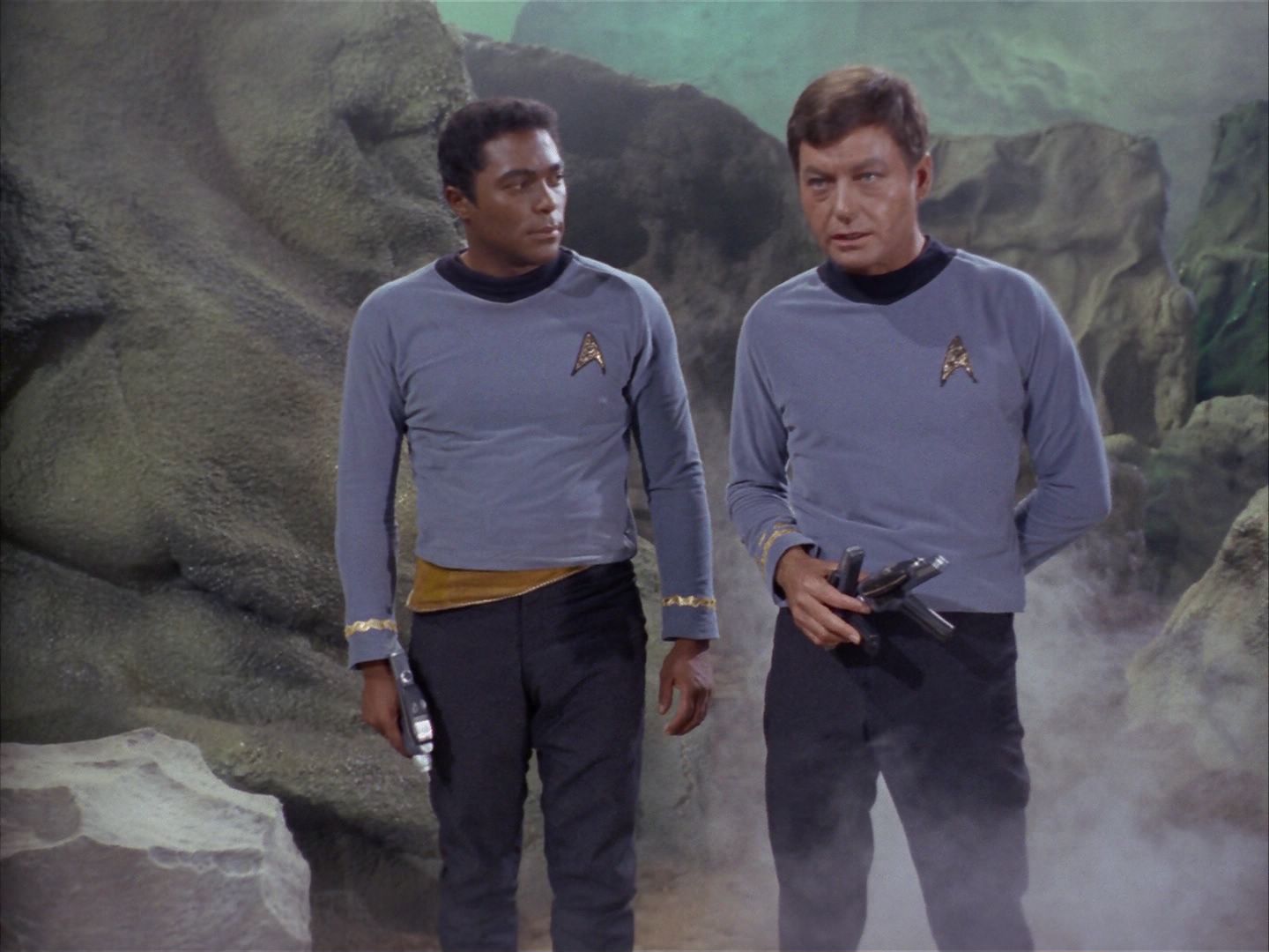 ariane179254_StarTrek_1x16_TheGalileoSeven_1909.jpg