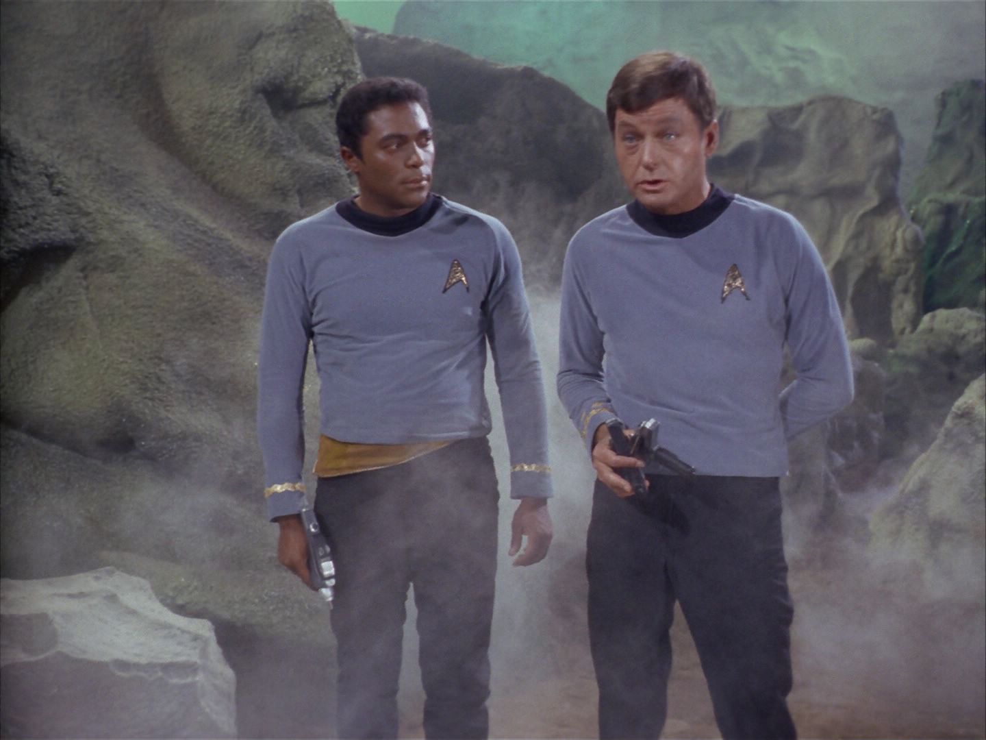 ariane179254_StarTrek_1x16_TheGalileoSeven_1912.jpg