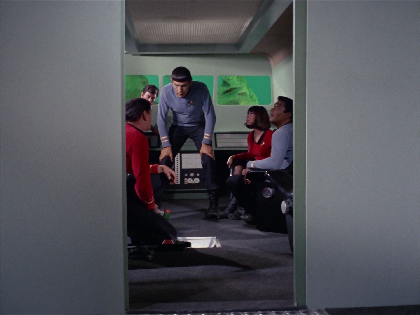 ariane179254_StarTrek_1x16_TheGalileoSeven_2278.jpg