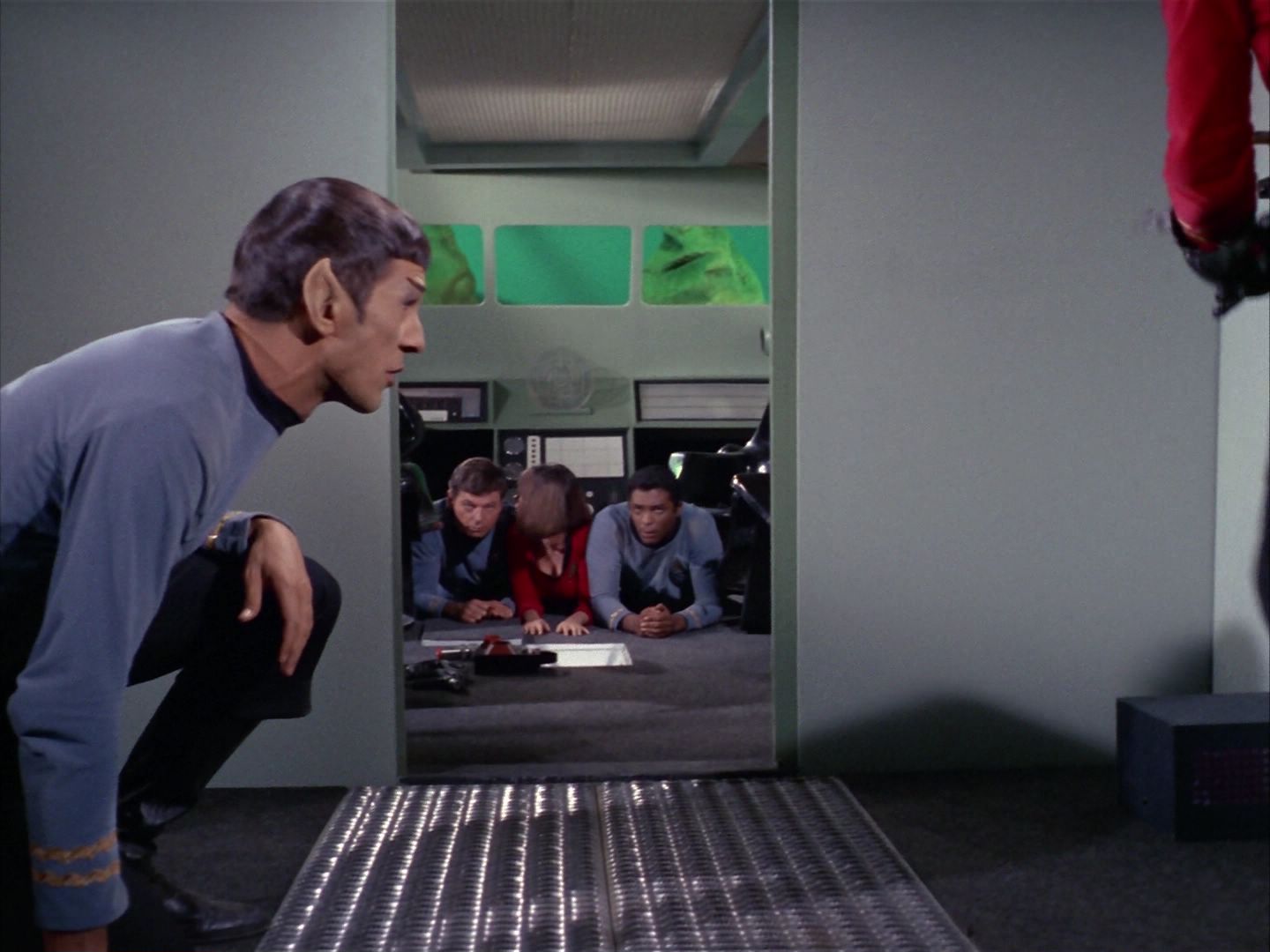 ariane179254_StarTrek_1x16_TheGalileoSeven_2296.jpg