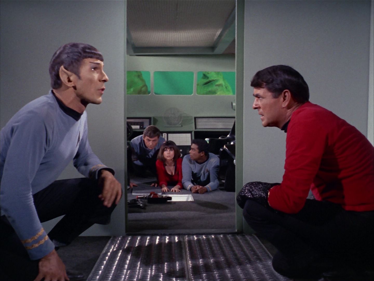 ariane179254_StarTrek_1x16_TheGalileoSeven_2323.jpg