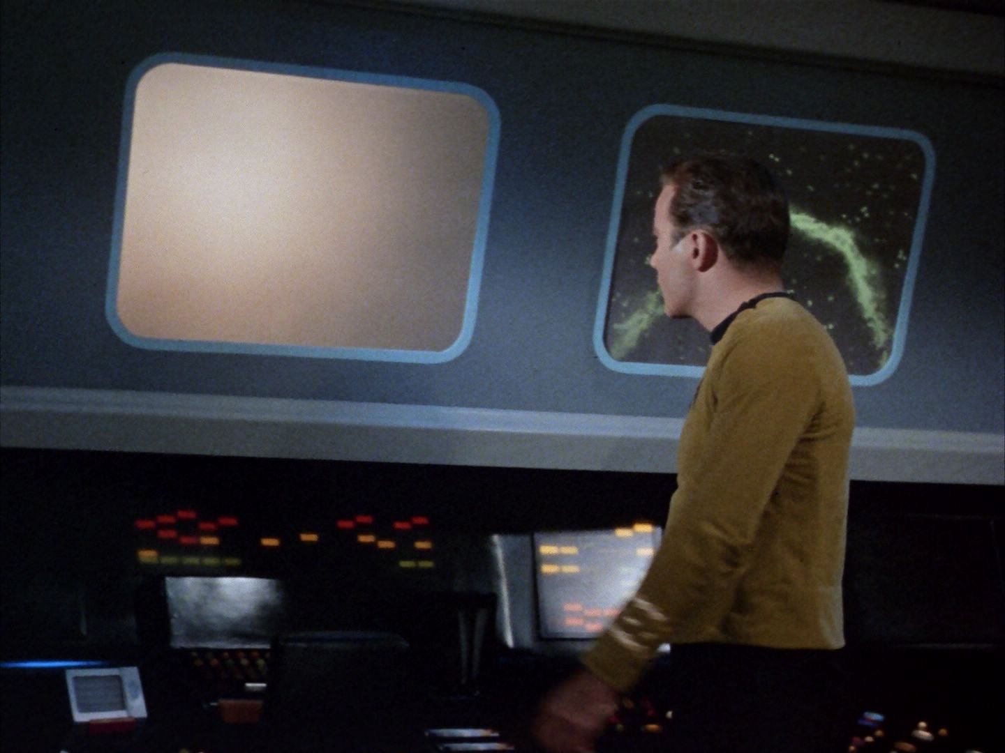 ariane179254_StarTrek_1x16_TheGalileoSeven_2401.jpg