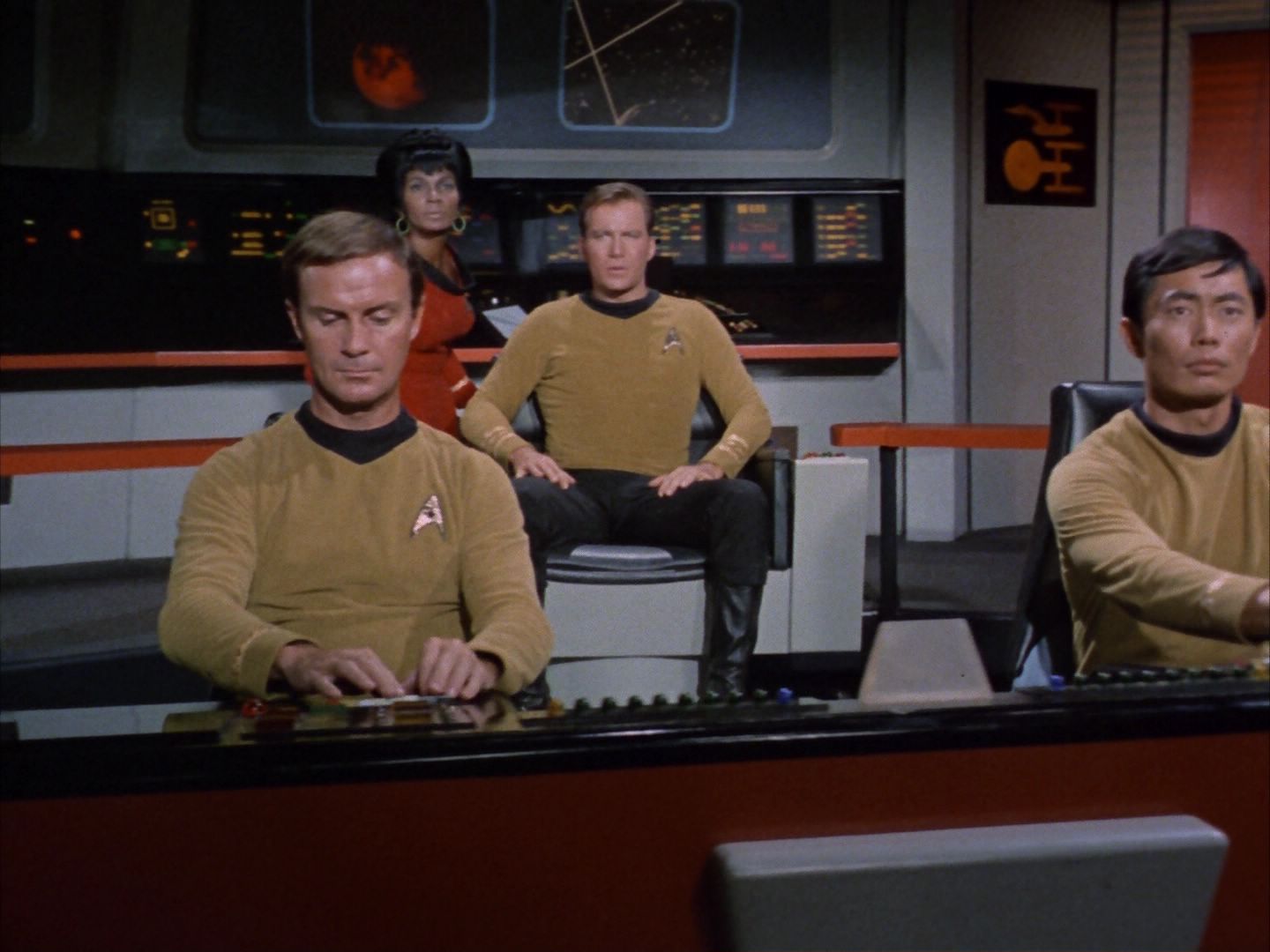 ariane179254_StarTrek_1x16_TheGalileoSeven_2542.jpg