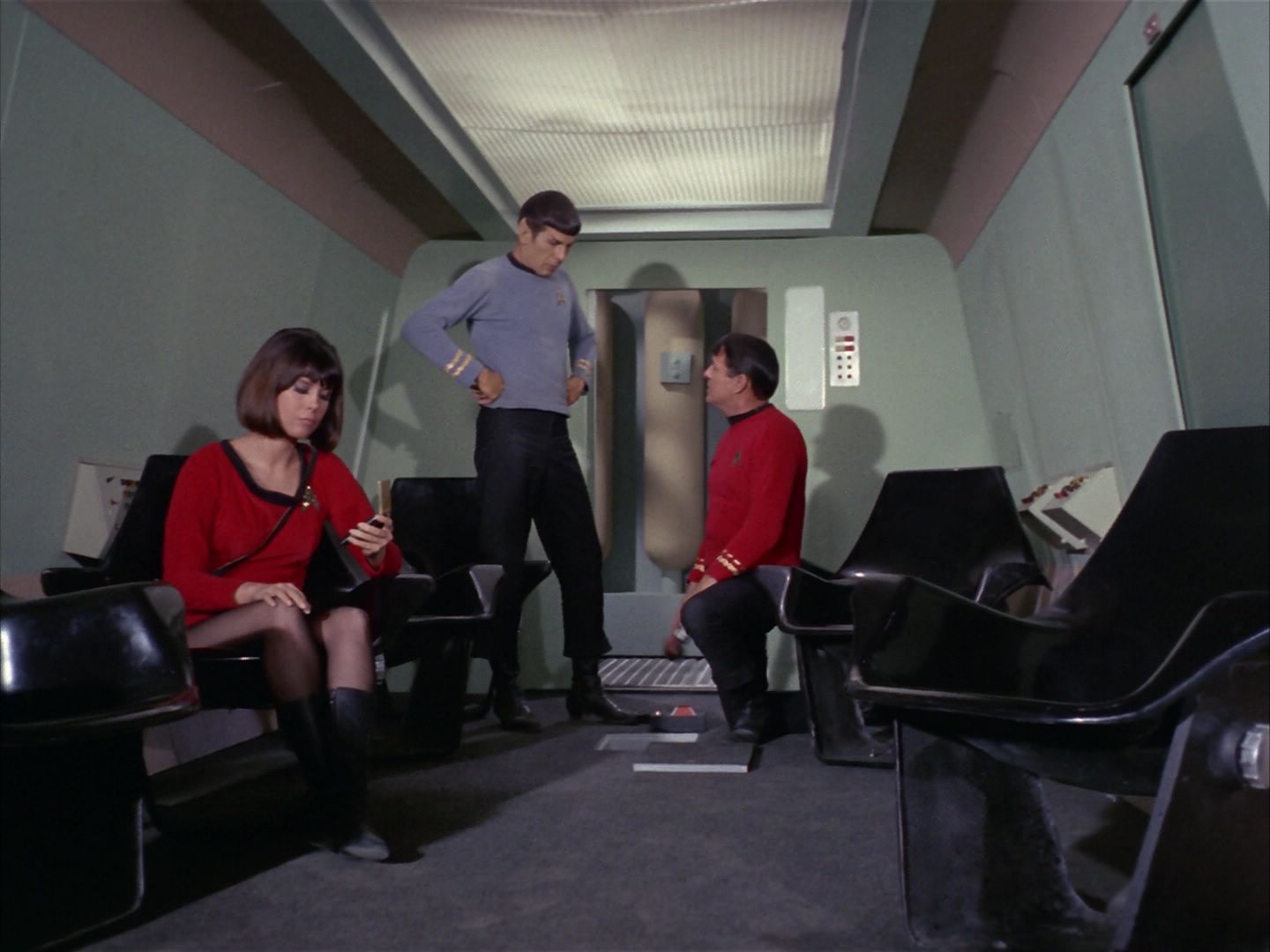 ariane179254_StarTrek_1x16_TheGalileoSeven_2575.jpg