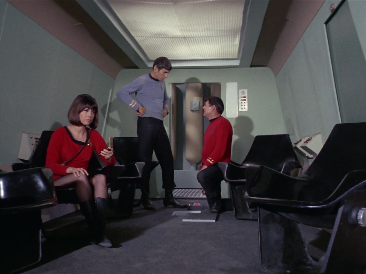 ariane179254_StarTrek_1x16_TheGalileoSeven_2587.jpg