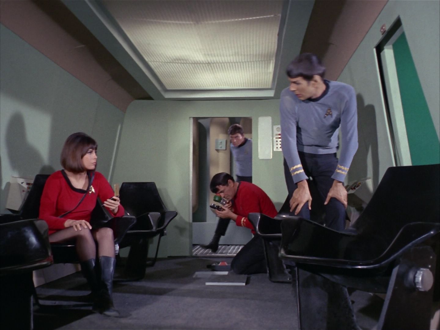 ariane179254_StarTrek_1x16_TheGalileoSeven_2602.jpg