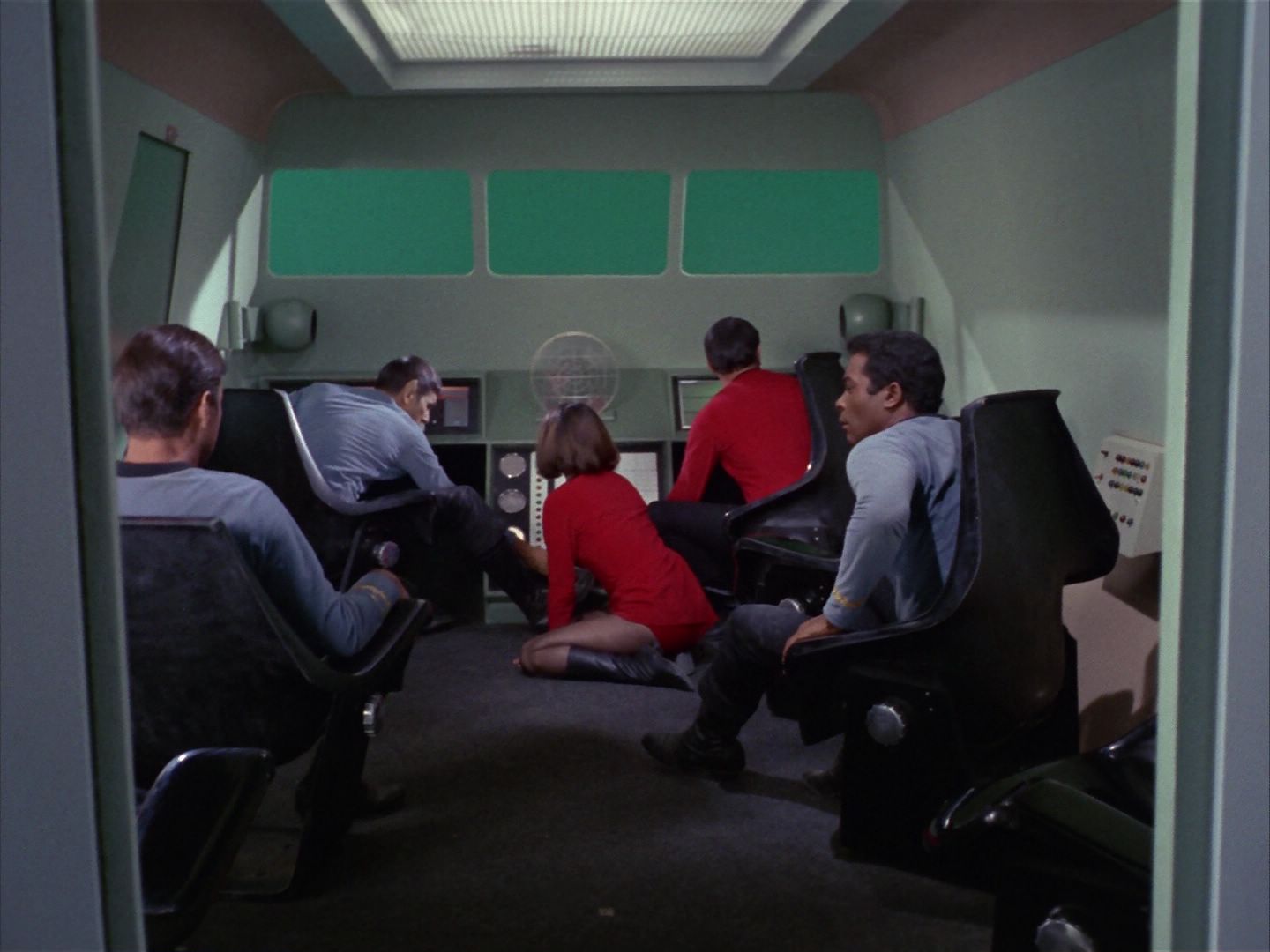 ariane179254_StarTrek_1x16_TheGalileoSeven_2728.jpg