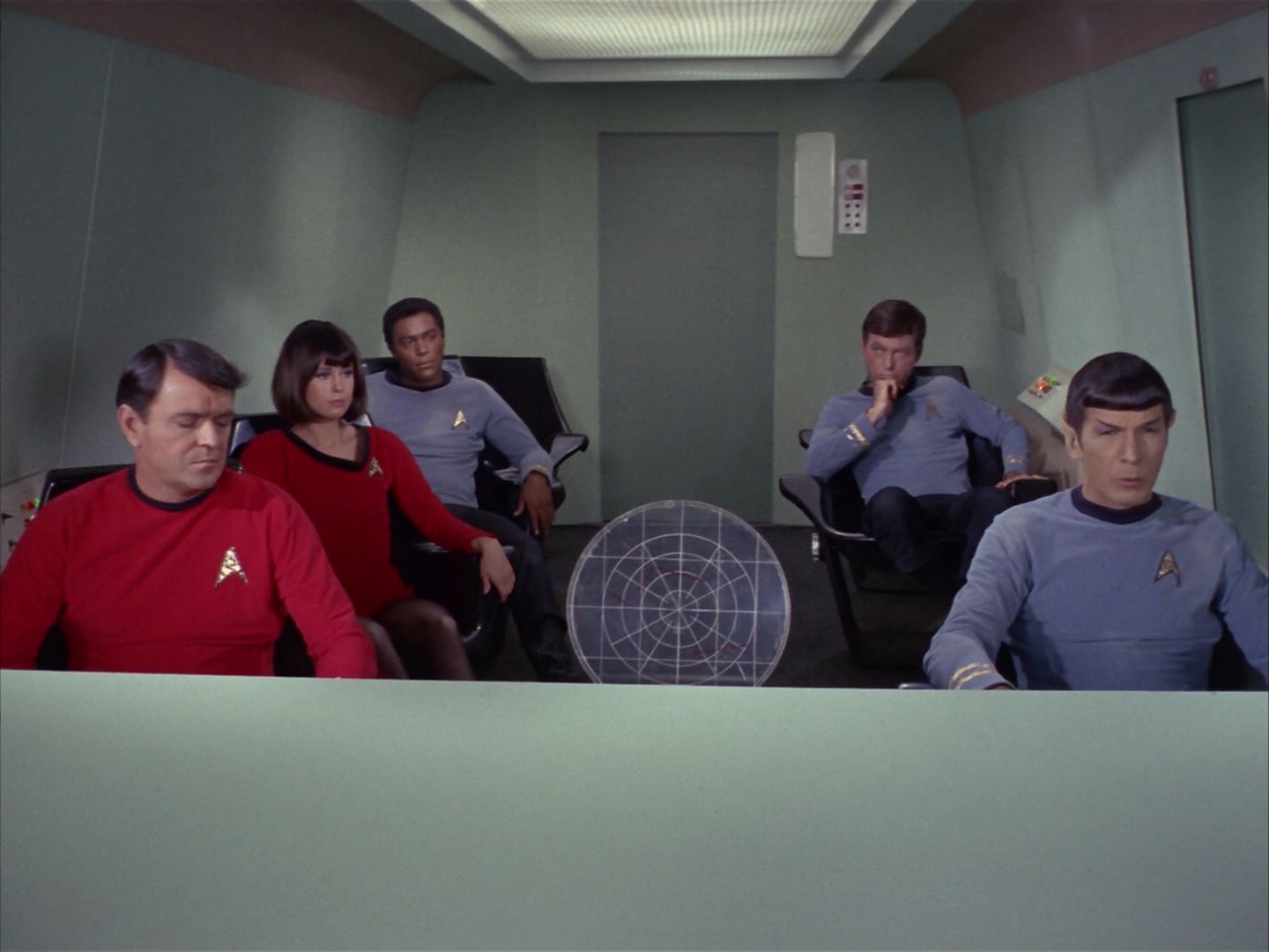 ariane179254_StarTrek_1x16_TheGalileoSeven_2742.jpg