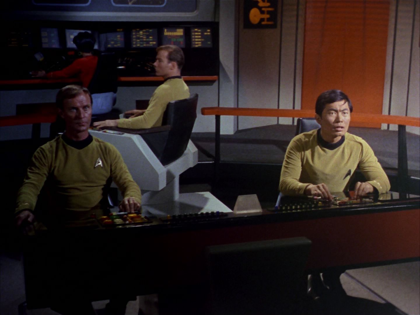 ariane179254_StarTrek_1x16_TheGalileoSeven_2923.jpg