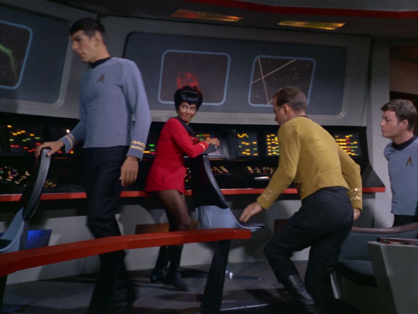 ariane179254_StarTrek_1x16_TheGalileoSeven_3126.jpg