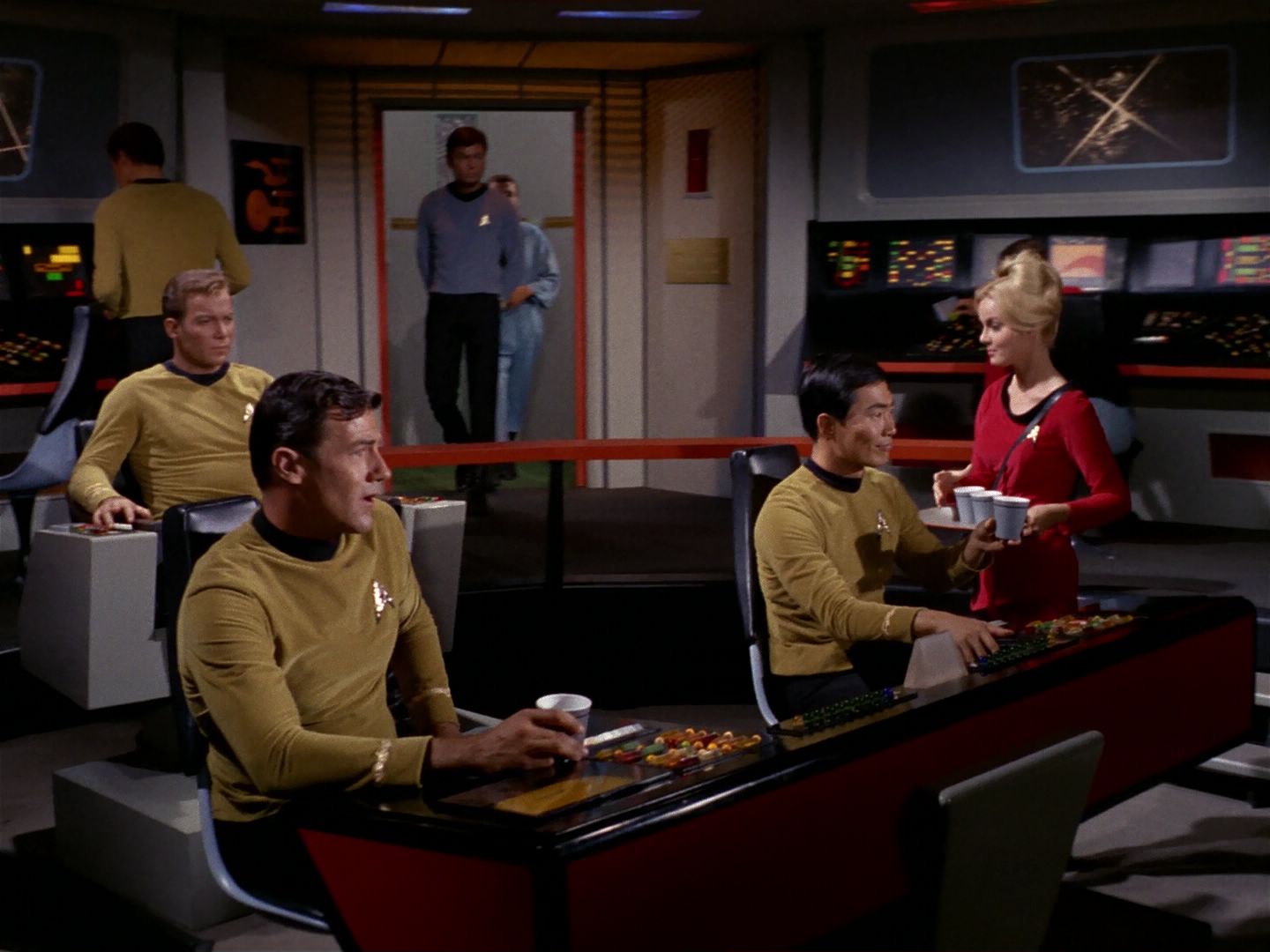 ariane179254_StarTrek_1x17_TheSquireOfGothos_0014.jpg
