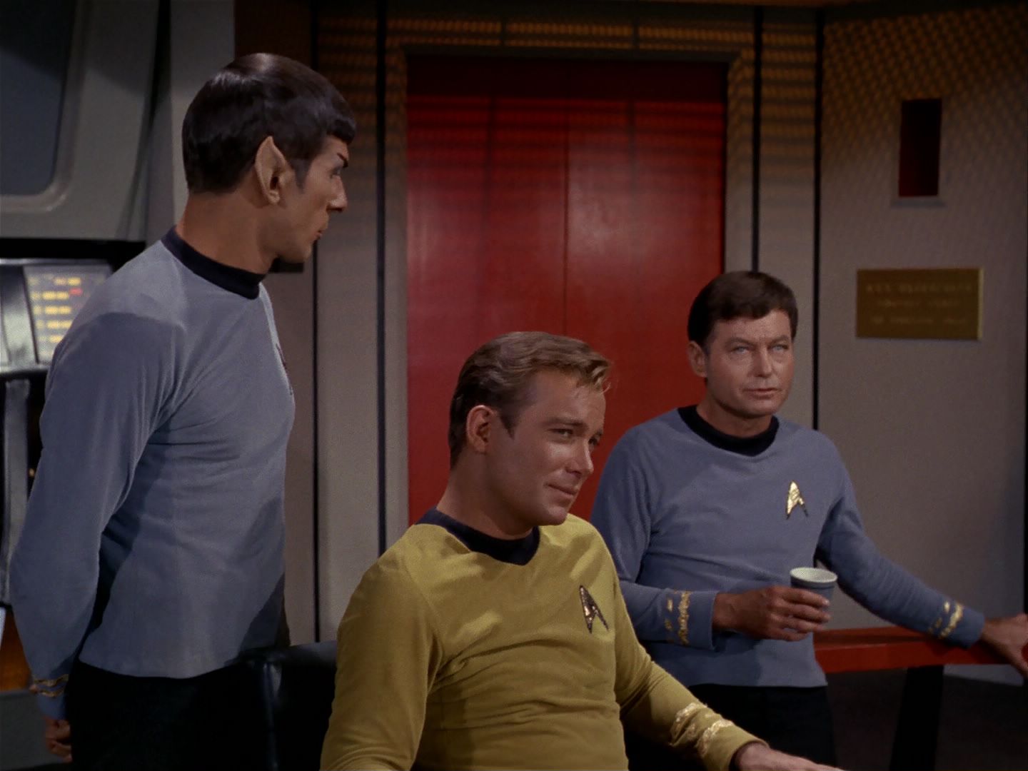 ariane179254_StarTrek_1x17_TheSquireOfGothos_0036.jpg