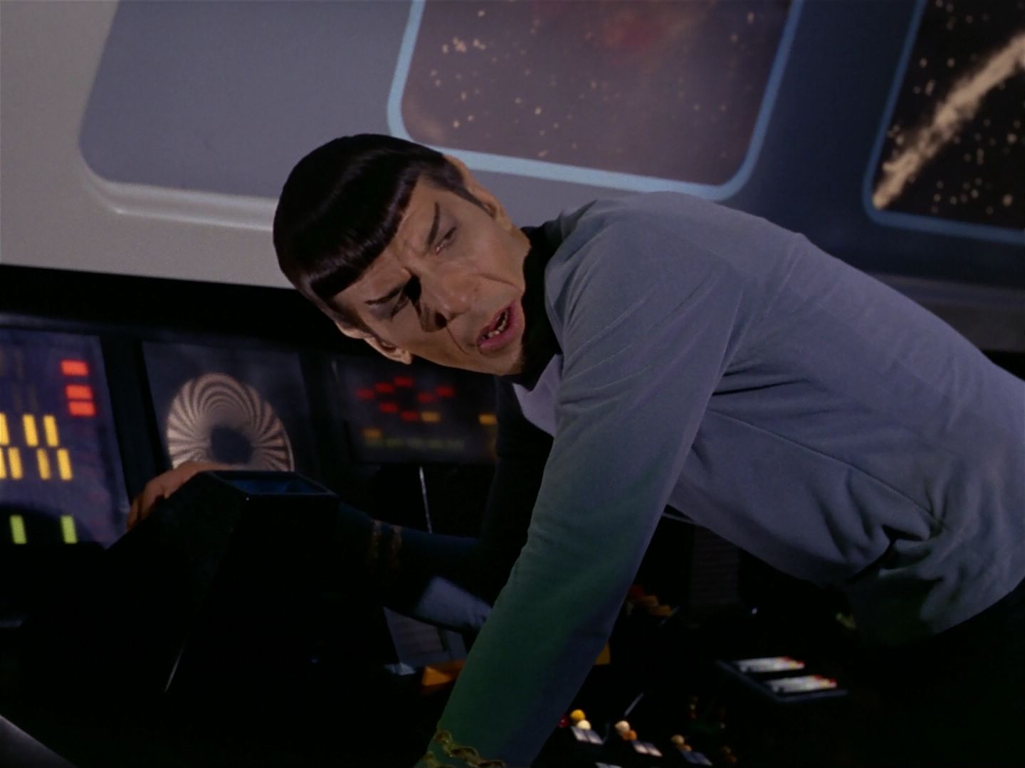 ariane179254_StarTrek_1x17_TheSquireOfGothos_0107.jpg