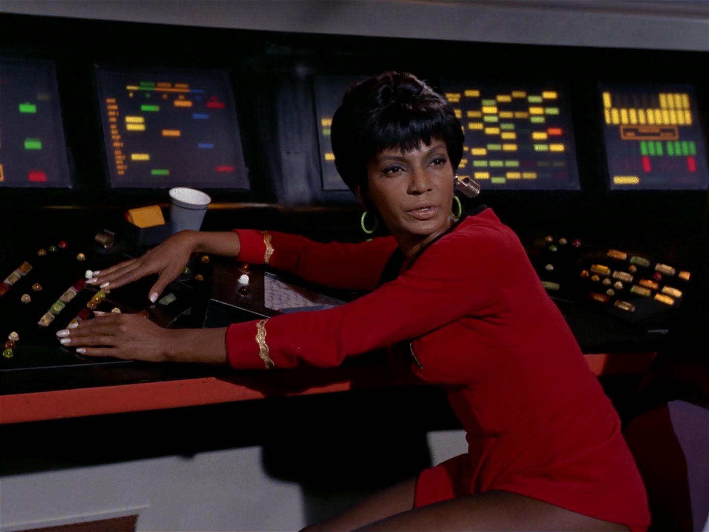 ariane179254_StarTrek_1x17_TheSquireOfGothos_0126.jpg