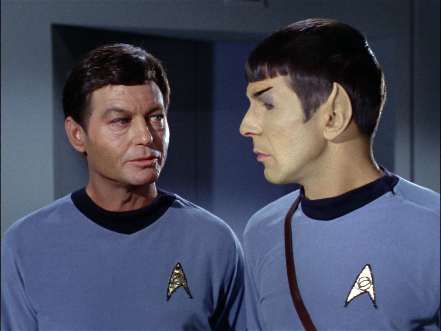 ariane179254_StarTrek_1x18_Arena_0056.jpg