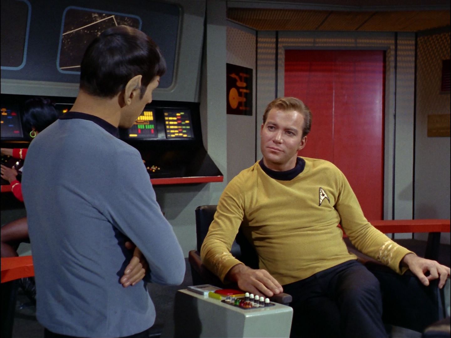 ariane179254_StarTrek_1x18_Arena_3221.jpg