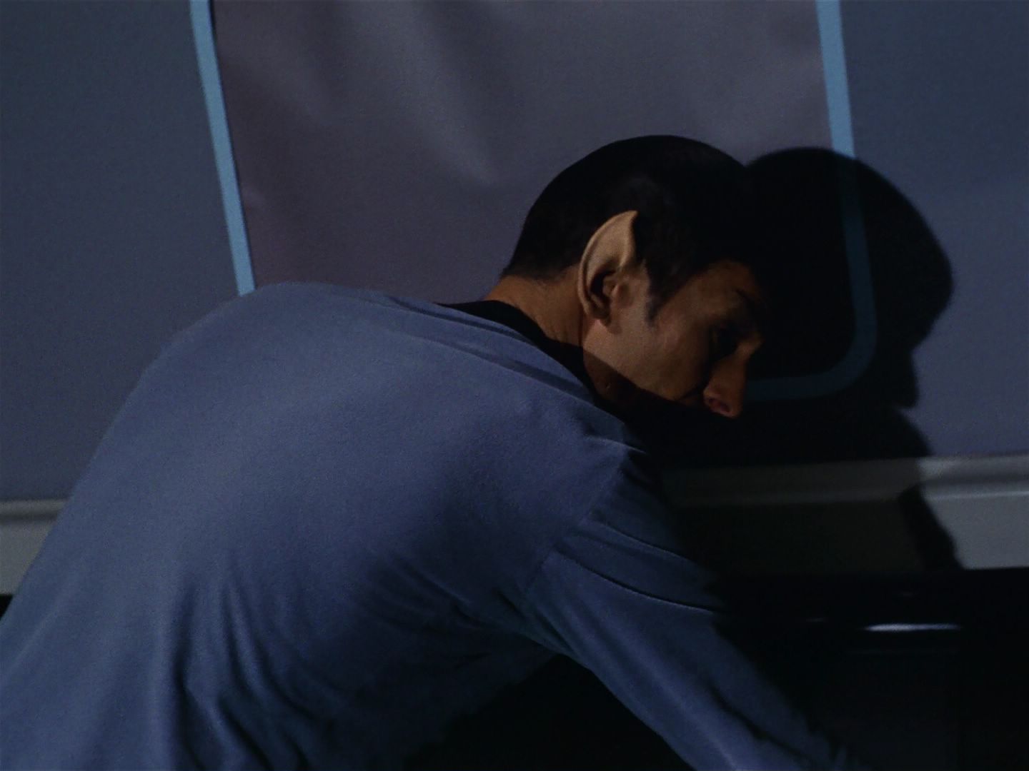 ariane179254_StarTrek_1x19_TomorrowIsYesterday_0196.jpg