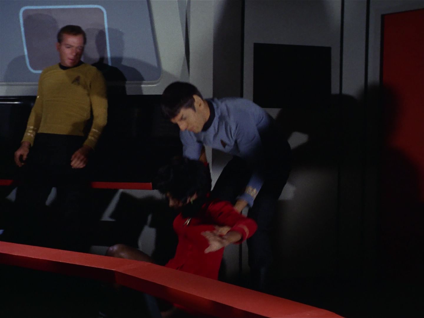 ariane179254_StarTrek_1x19_TomorrowIsYesterday_0202.jpg