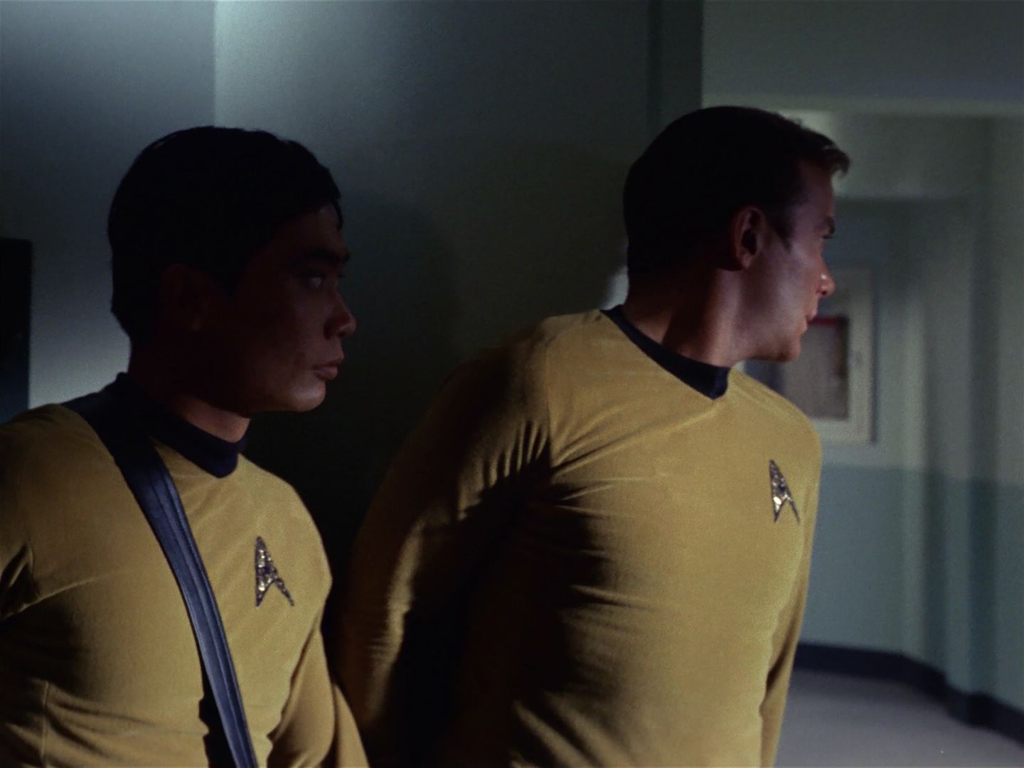 ariane179254_StarTrek_1x19_TomorrowIsYesterday_1946.jpg