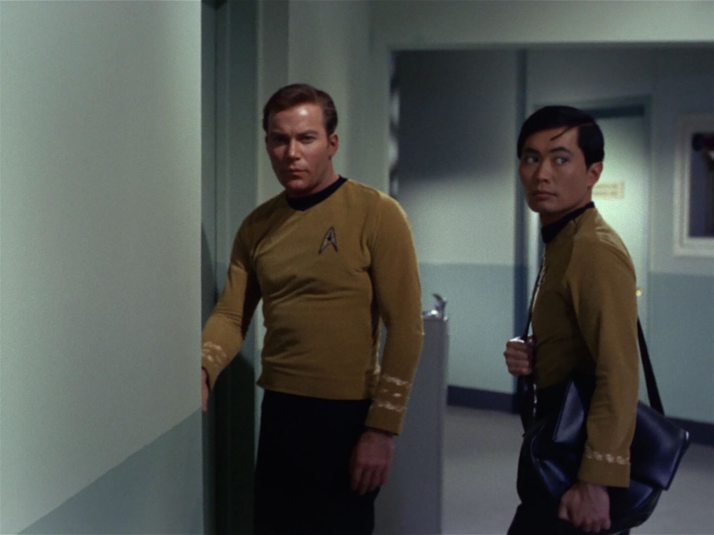 ariane179254_StarTrek_1x19_TomorrowIsYesterday_1958.jpg