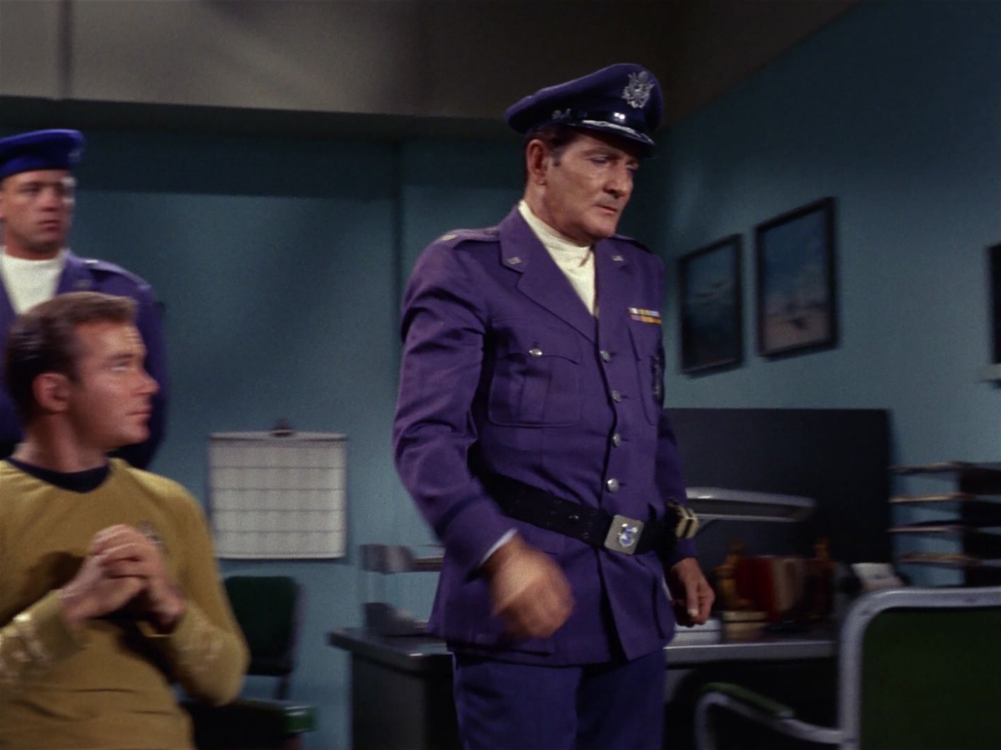 ariane179254_StarTrek_1x19_TomorrowIsYesterday_2235.jpg
