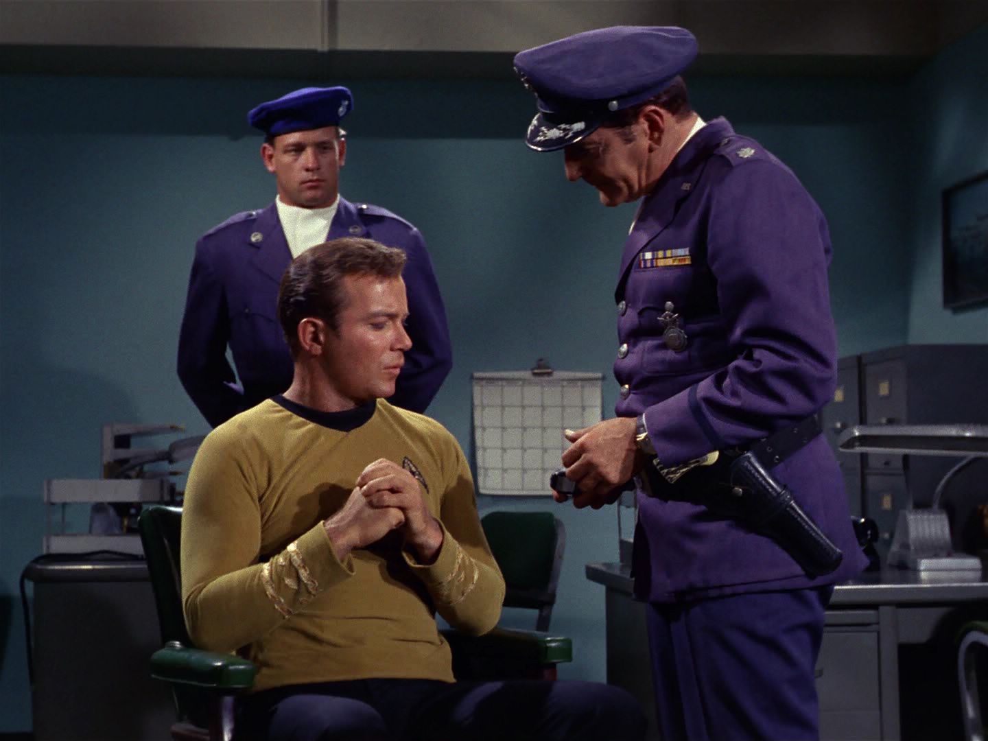 ariane179254_StarTrek_1x19_TomorrowIsYesterday_2256.jpg