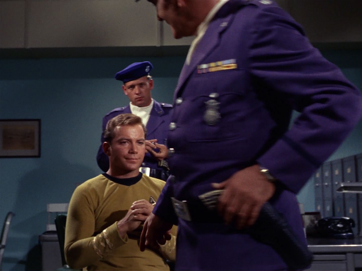 ariane179254_StarTrek_1x19_TomorrowIsYesterday_2276.jpg